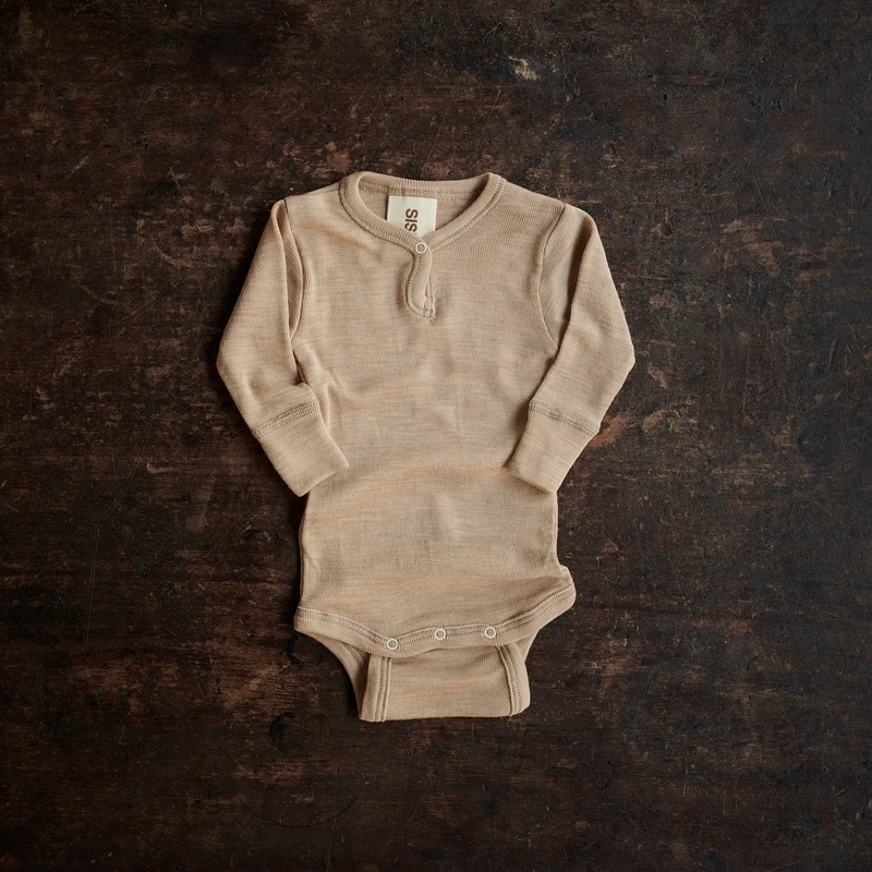 Skylark Baby Body – Merino Wool & Silk – Sandstorm